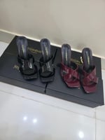 كعب سان لوران