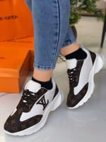 شوز لويس فيتون