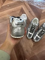 شوز نيوبالانس ميوميو