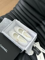 فلات شانيل ابيض جلد ماستر طبق الاصل