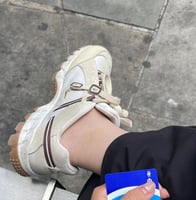 شوز جاكيموس