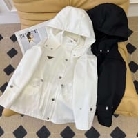 جاكيت برادا