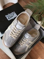 شوز تايقر فضي