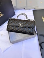 شنطه شانيل لوقو فضي