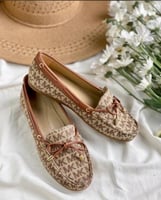 فلات مايكل كورس