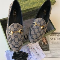 شوز قوتشي فلات