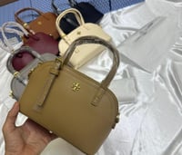 شنط توري بورش مطفي لوقو ذهبي