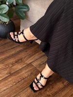 كعب سان لوران