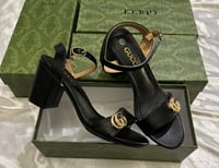 كعب قوتشي اسود