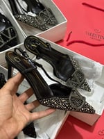 كعب فالنتينو كرستال