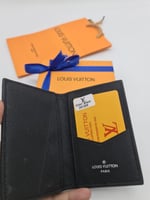 هولدر كارد لويس فيتون