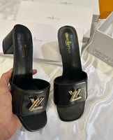 كعب لويس فيتون