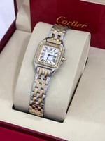 ساعه كارتير حجم صغير بكرستال