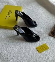 كعب فندي يتوفر بالطلب