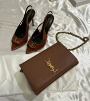 طقم سان لوران بني