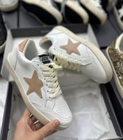 شوز جولدن جوس