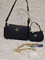 شنطه كوتش مع الميداليه