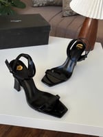 كعب سان لوران