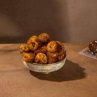 سكري فاخر محشي باللوز