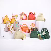 توزيعات مشكل مع كسره عود على ميني شنطة