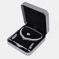 طقم سهرة زركون بتصاميم الالماس