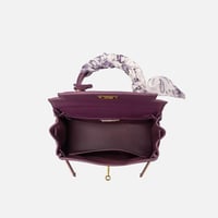 شنطة كلاسيك بالوان مختلفة