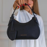 شنطة كاجوال بالوان مختلفة