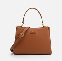 طقم كاجوال باللون البني