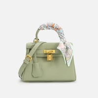 شنطة كلاسيك بالوان مختلفة