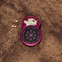 لوكر وردي غامق جلد اسود