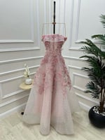 فستان سهرة مورد وردي فخم .