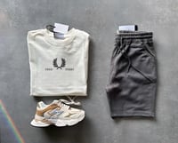 طقم تيشيرت + شورت