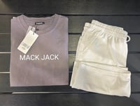 طقم مخفض تيشيرت + شورت