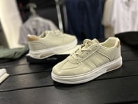 حذاء رجالي رسمي كاجوال متوفر لونين بيجي - ابيض