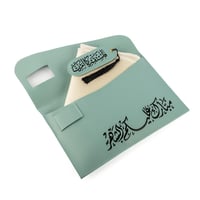 جيب جلد مع سجادة صلاة وفاصل قرآن – لون اخضر فاخر