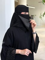 عرض 3 نقابات قصير حرير