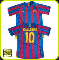 تيشيرت رجالي برشلونة كلاسيك 2005 2006 مرقم