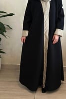 عباية كريب ملكي متباينة