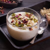 السحلب + المكسرات ( بدون قرفة )