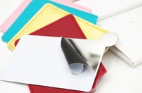 مرايا جيب مع حافظة جلد.