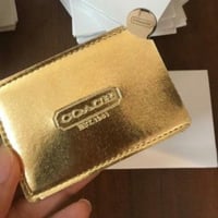 مرايا جيب مع حافظة جلد.