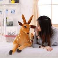 دمية الغزالة الناعمة المحشوة بالقطن