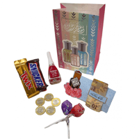 توزيعات العيد للصبايا ، مناكير+ مرايا + حلويات + ن...