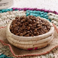 قهوة لقمتي حب محمص وسط