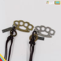 رنق بوكس ! تعليقة بلونين