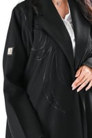 عباية كريب بتطريز اسود