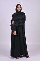 عباية بلاك بيري بتطريز أسود على الاكمام