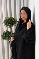 عباية انترنت بكلفة ناعمة سوداء