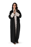 عباية كريب مع تطريز