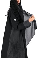 عباية كريب كلوش تطريز اسود